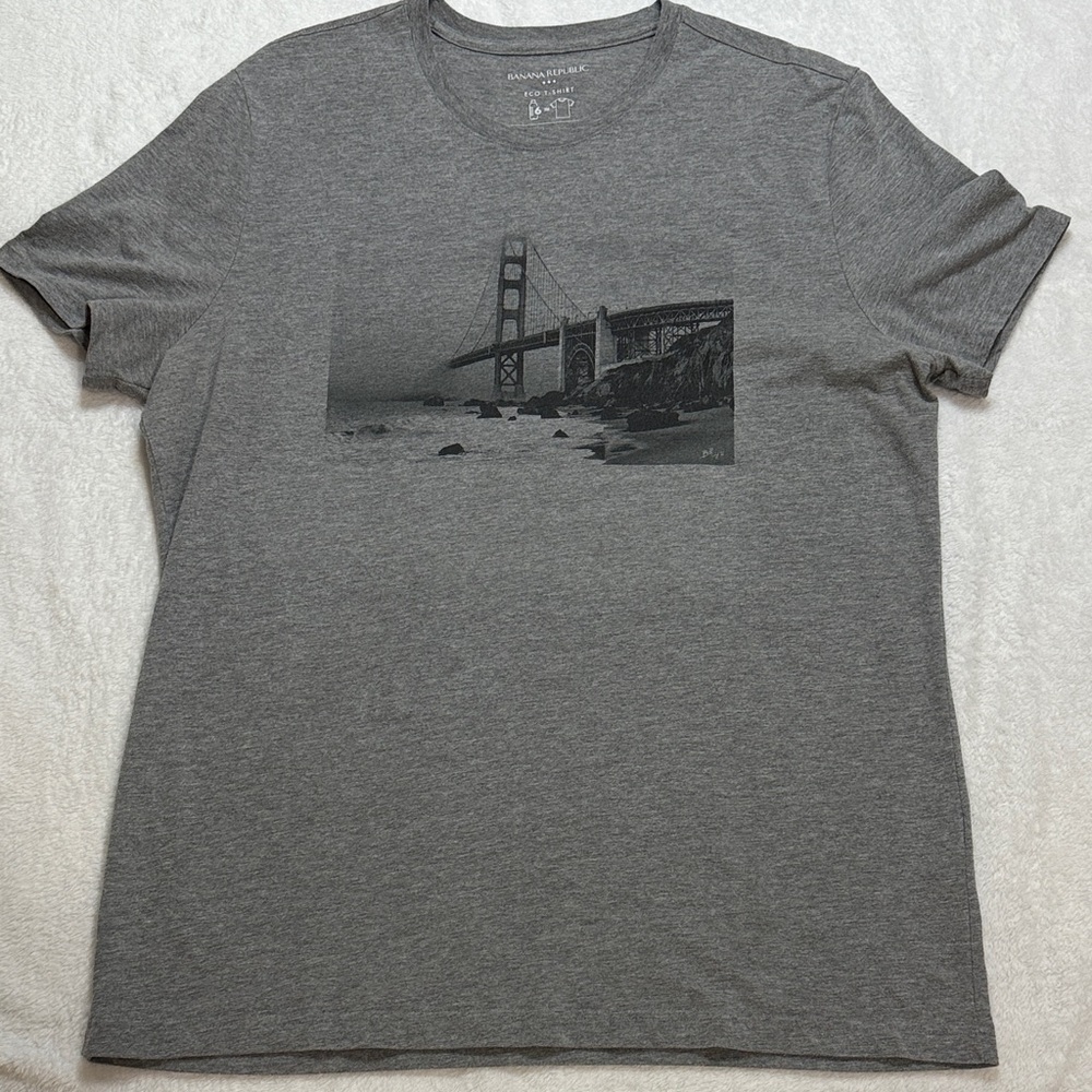 🌉Banana Republic Bridge Graphic Tee